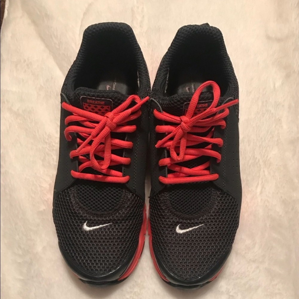 Nike tennis shoes